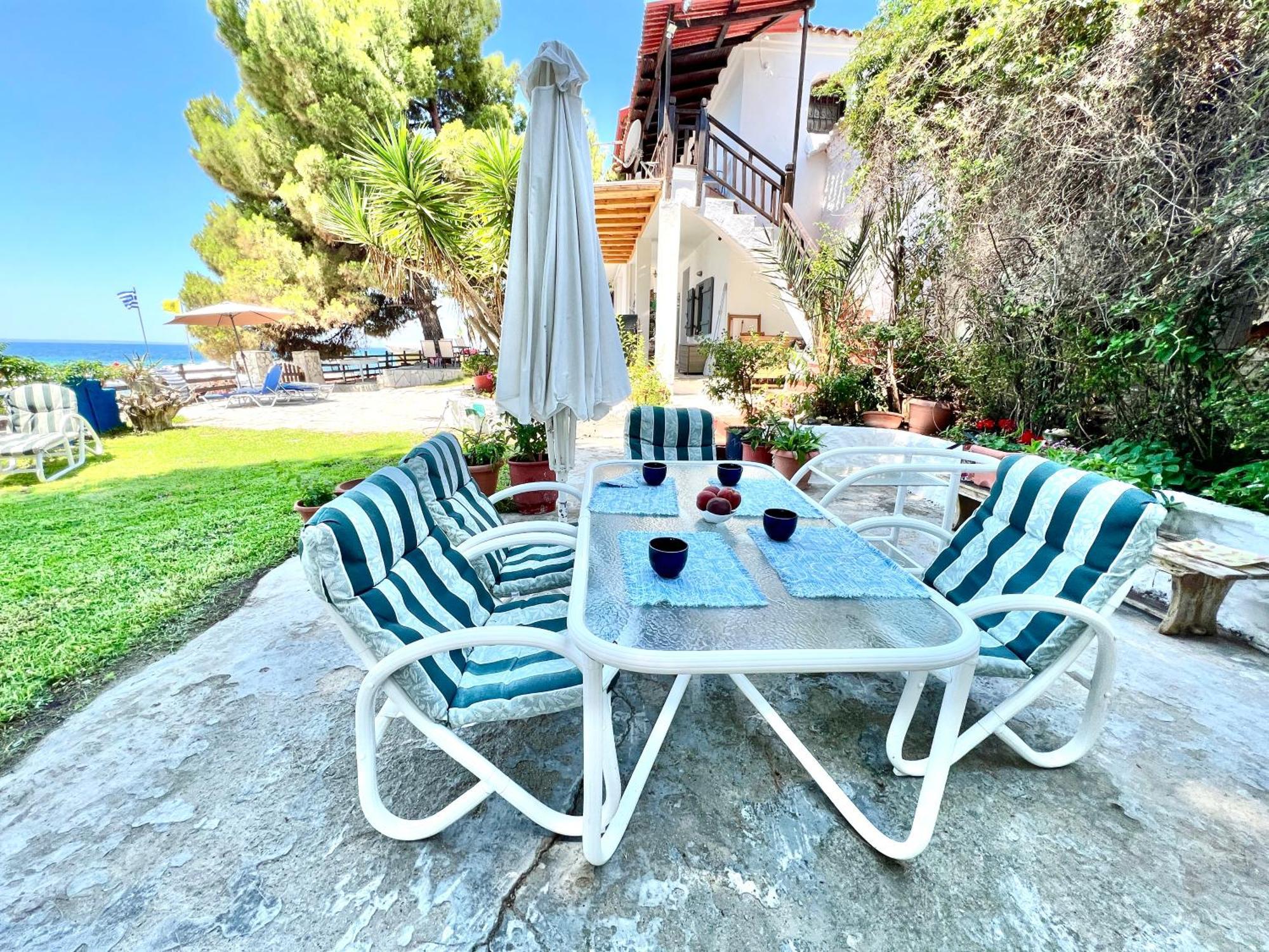 The House By The Sea Appartement Metamorfosi  Buitenkant foto