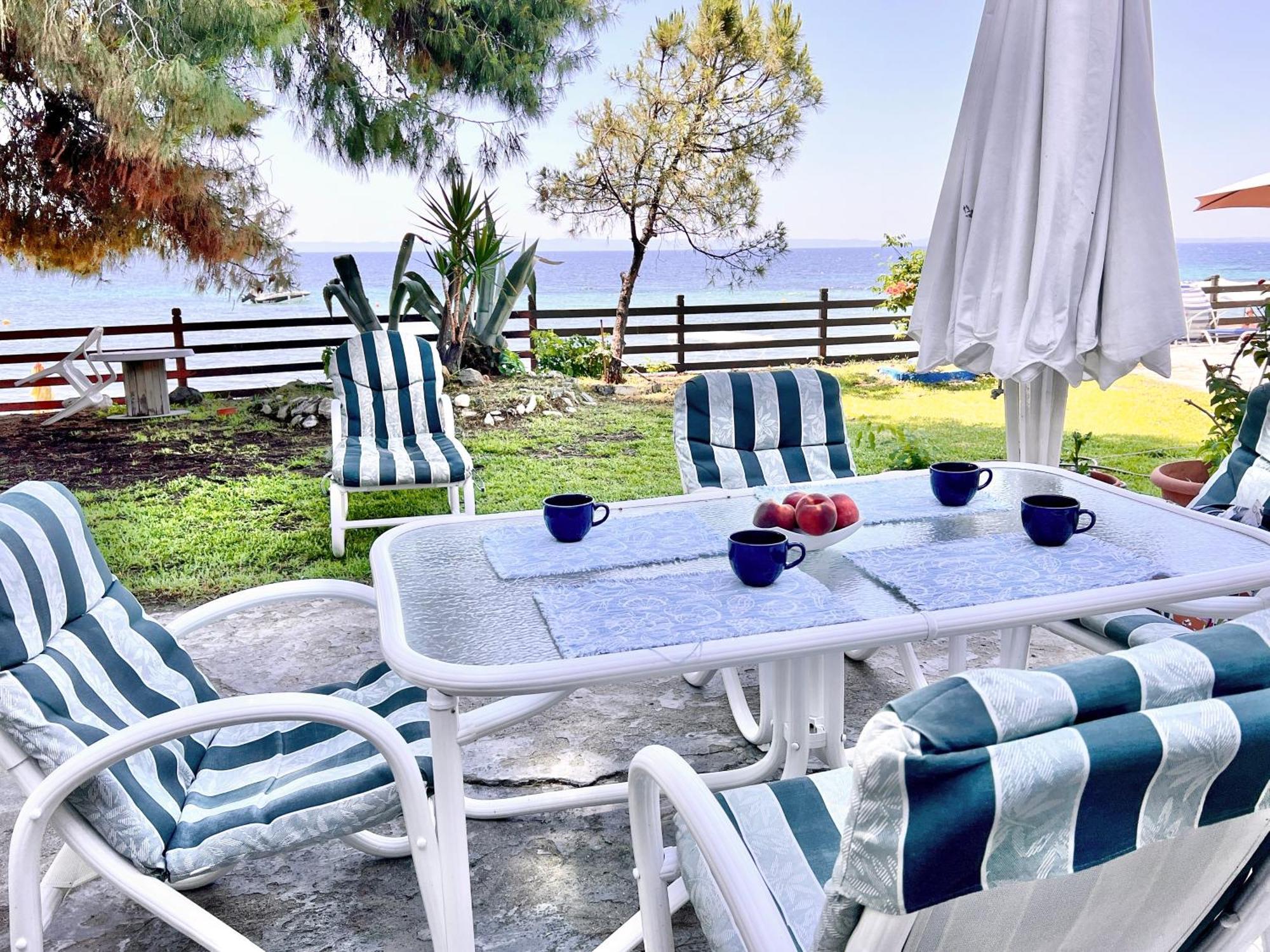 The House By The Sea Appartement Metamorfosi  Buitenkant foto